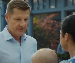 M jak miłość odc. 1903. Antoś (Mark Myronenko), Paweł (Rafał Mroczek), Kinga (Katarzyna Cichopek)