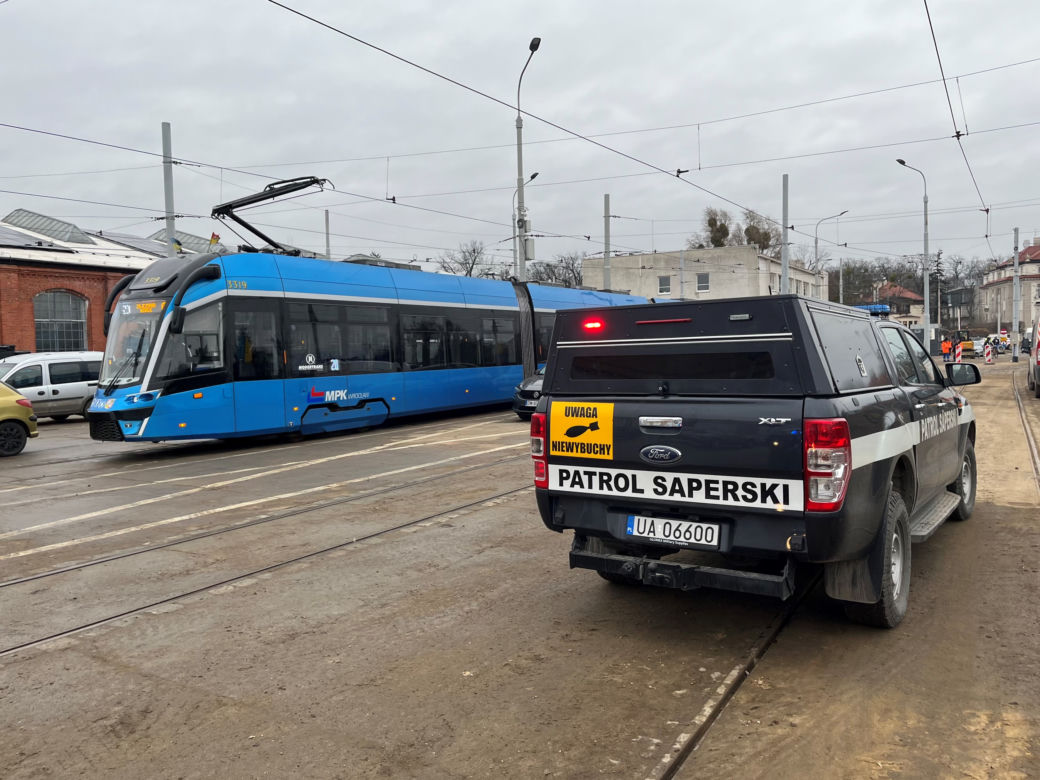  Niewybuch na zajezdni tramwajowej