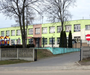 PORWALI I ZGWAŁCILI 15-LATKĘ