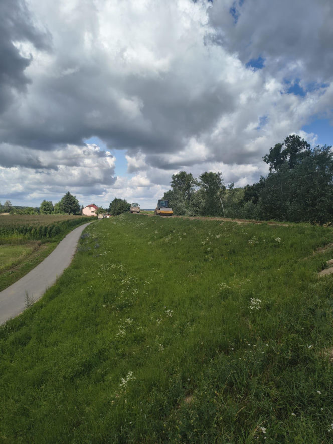Velo Dunajec łączy się z Wiślaną Trasą Rowerową. Jak wygląda budowa odcinka w Wietrzychowicach?