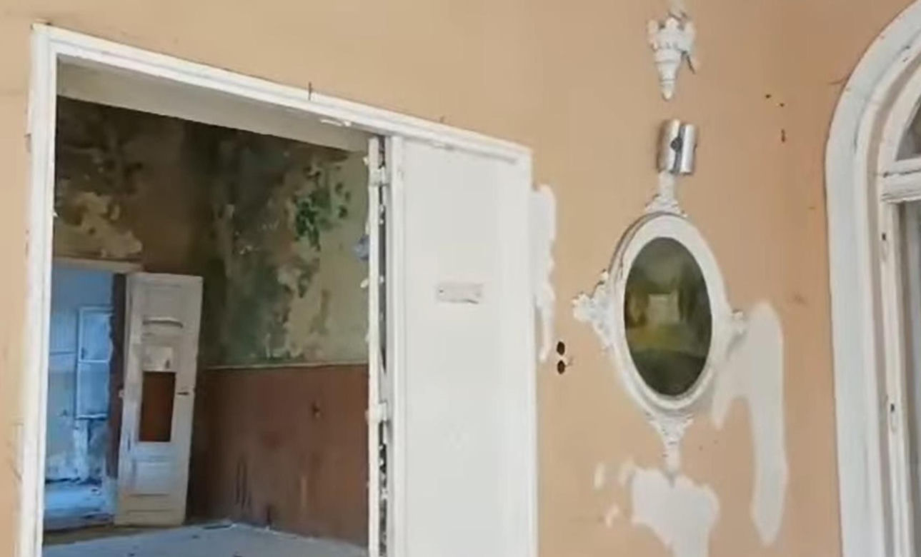 Pałac Krzysztofa Rutkowskiego obok Głogowa popada w ruinę