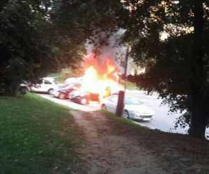 Pożar dwóch samochodów na Kopczyńskiego w Rzeszowie