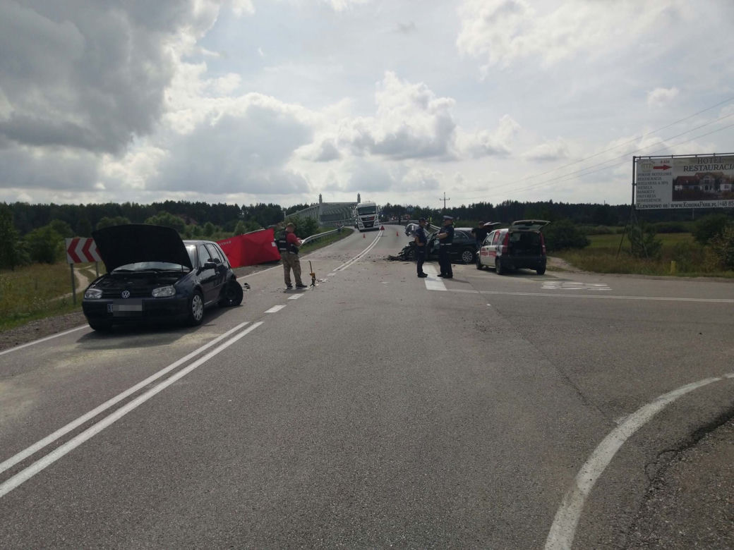 Podlaskie. Tragiczny wypadek na DK 19. Zginęły dwie kobiety [ZDJĘCIA]