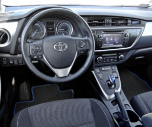 Toyota Auris Hybrid