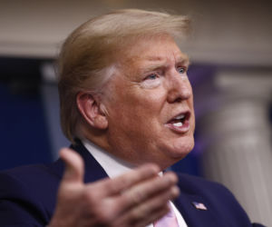 Głosowanie korespondencyjne. Trump zabrał głos. 