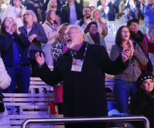 Wypadek za kulisami Polsat Hit Festiwal 2026. 80-letni Andrzej Kosmala trafił do szpitala
