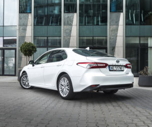 Toyota Camry 2.5 Hybrid 218 KM e-CVT Executive + VIP