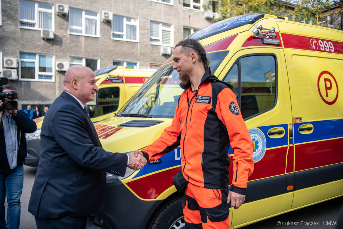 Nowe karetki dla pogotowia w Lublinie i Świdniku