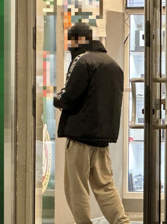 Zuchwały napad na lombard w Warszawie! Zniknęło złoto i kosztowności