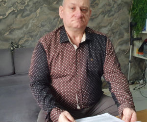 Runęli z balkonem, winnych nie ma