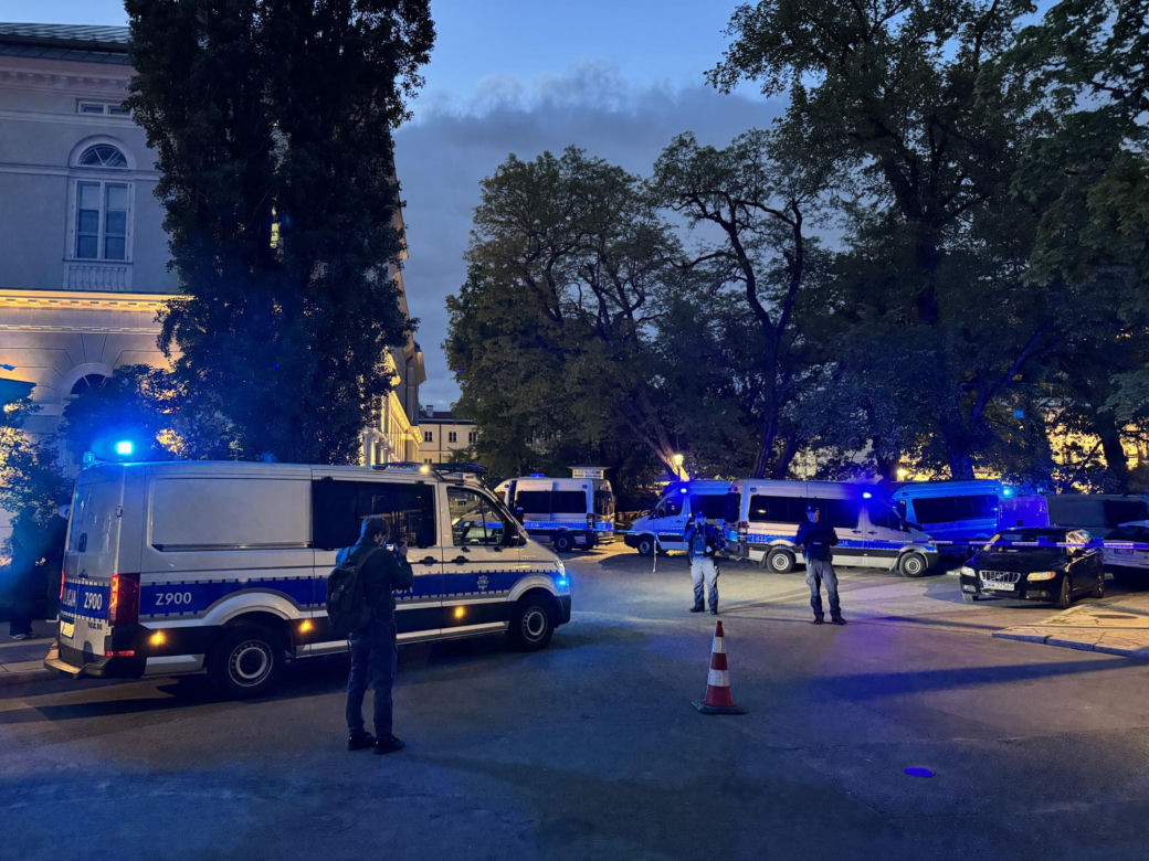 22-latek zatrzymany po ataku siekierą na Uniwersytecie Warszawskim
