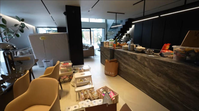 Ekspresowa wyprowadzka Wersow i Friza. Spakowali się w 24h i wyprowadzili z luksusowej willi