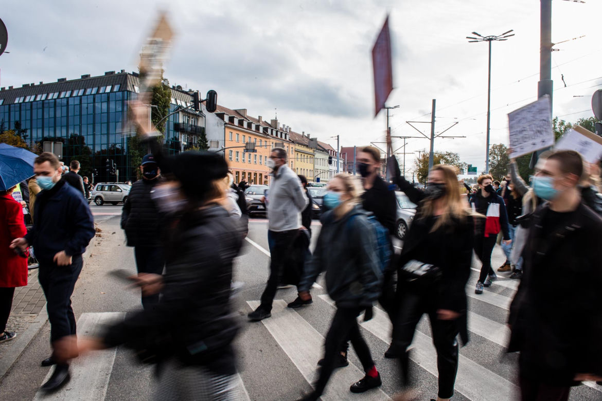 Strajk Kobiet: Protest w Gdańsku! Policja użyła gazu. 4 osoby zatrzymane [ZDJĘCIA]