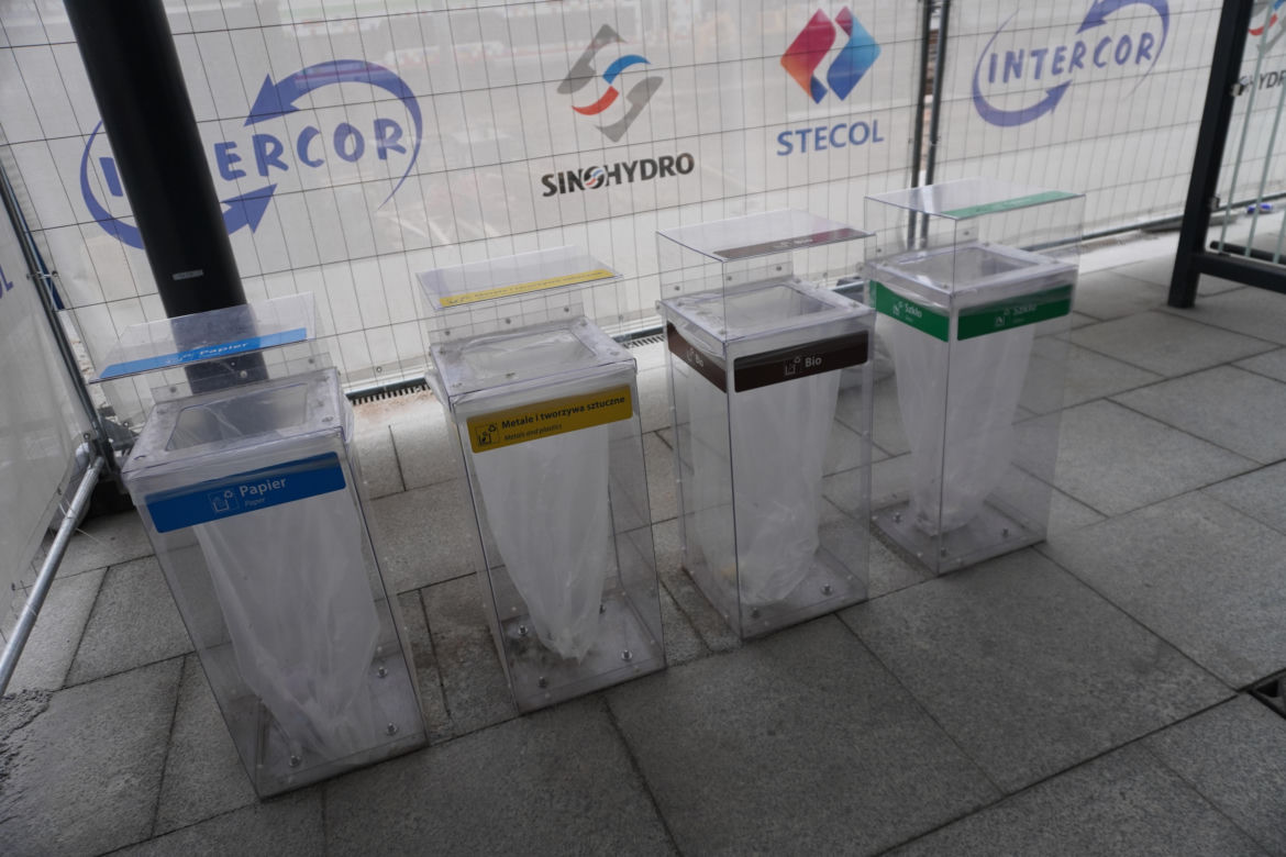 Prace przy dworcu w Białymstoku zmierzają ku końcowi. Zobacz jak wygląda teren obok dworca PKP [ZDJĘCIA]