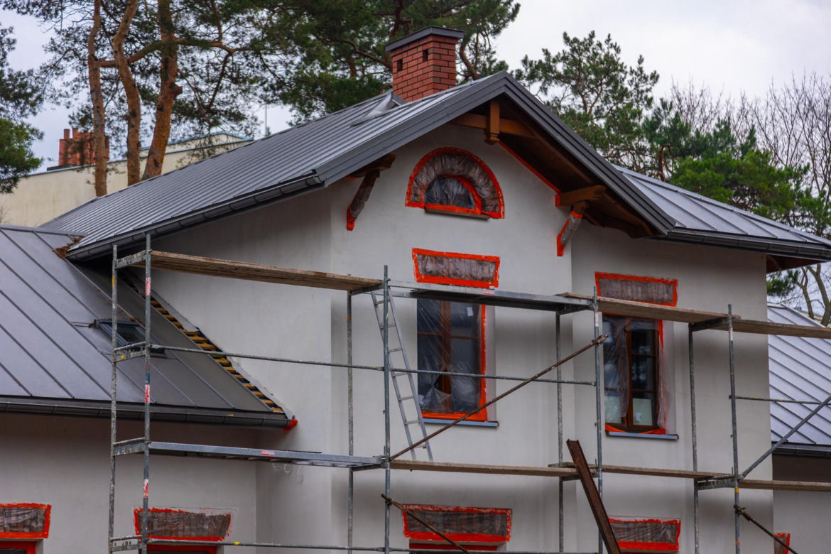 Konstancin-Jeziorna. Zabytkowe wille odzyskują dawny blask - zobacz wyremontowane rezydencje