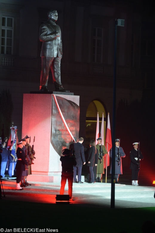 Odsłonięcie pomnika Lecha Kaczyńskiego w Warszawie
