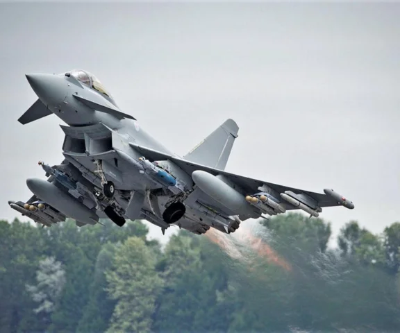 Niemcy dozbrajają myśliwce Eurofighter Typhoon. Tysiące pocisków Brimstone w 7 lat?