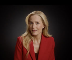 Z okazji międzynarodowego Dnia Kobiet amerykańska aktorka Gillian Anderson podkreśla wartość kobiet niezależnie od wieku w nowej lekcji wartości L’Oréal Paris 