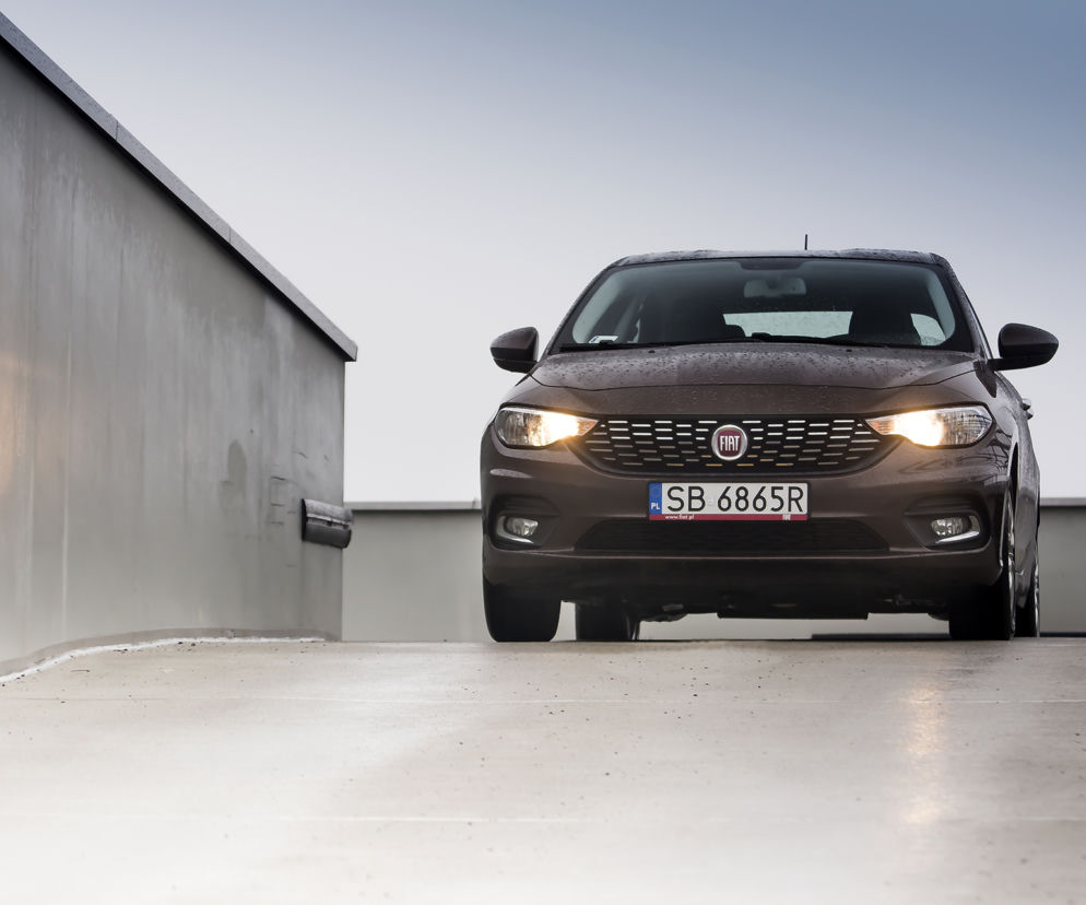 Fiat Tipo 1.6 E-Torq AT Lounge