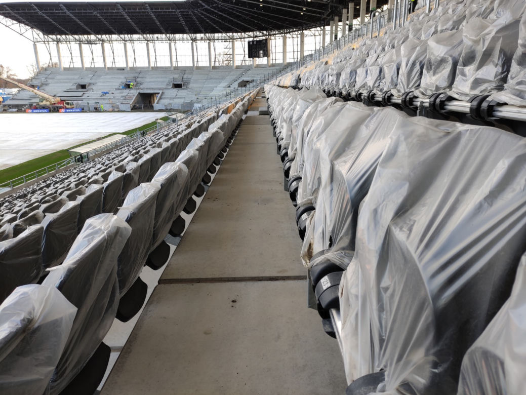 Stadion Pogoni Szczecin czeka na przyjęcie kibiców