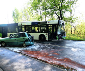 Szczecin: Zderzenie autobusu z samochodem osobowym