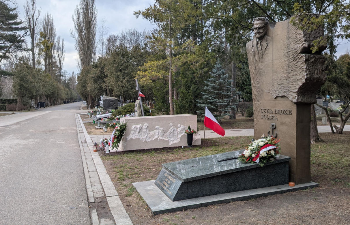 Tak wygląda grób Jana Olszewskiego 6. rocznice śmierci