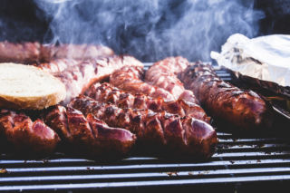 Kraków: Palenie w kominkach, grillowanie i pizza z pieca zabroniona? Będą duże zmiany!