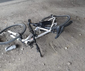 Szokujący wypadek na Mokotowie. Potrącił rowerzystę i uciekł