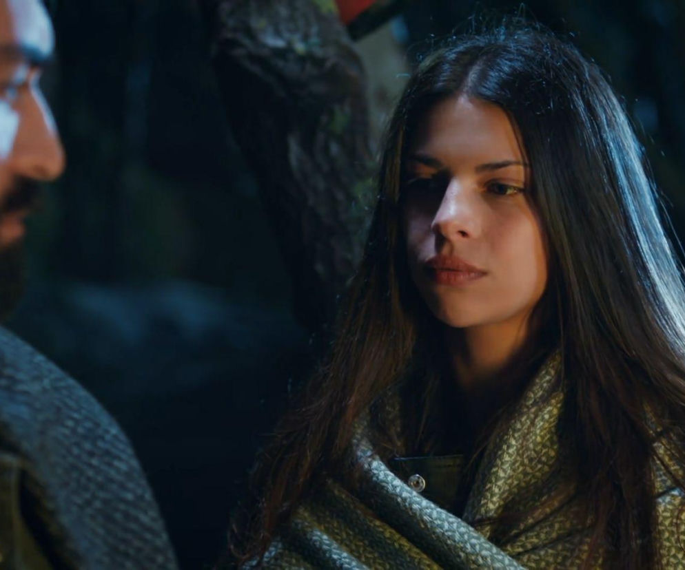 Dziedzictwo, odcinek 849: Ayse rezygnuje z wyznania prawdy Feritowi i postanawia wyjechać do Niemiec