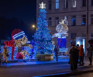 To najbardziej świąteczne miasto w województwie śląskim. Częściowo znajduje się w Małopolsce