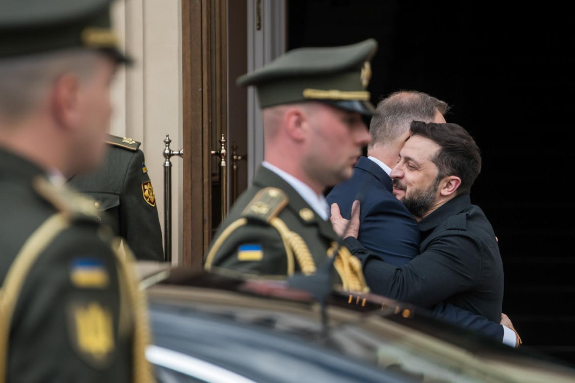 Wołodymyr Zełenski odznaczył Andrzeja Dudę Orderem Wolności. „Za wybitne zasługi”