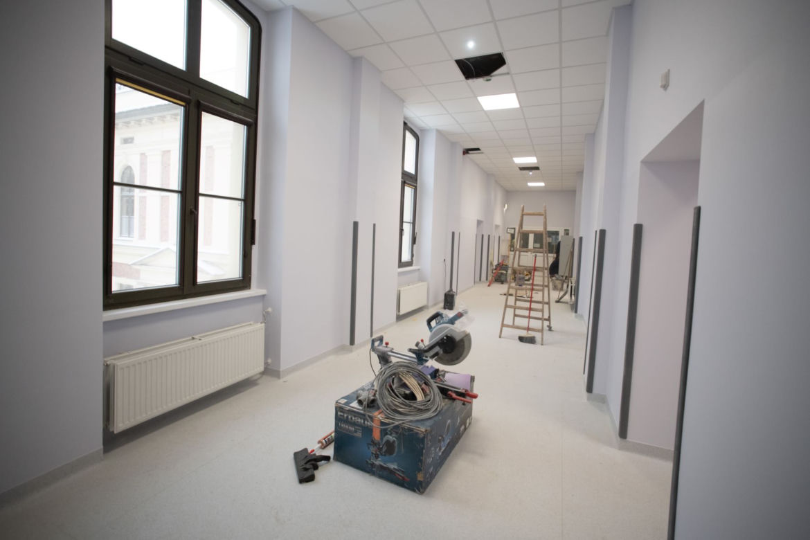 Zmiany w szpitalu im. Jonschera. Pacjenci trafią do nowych sal