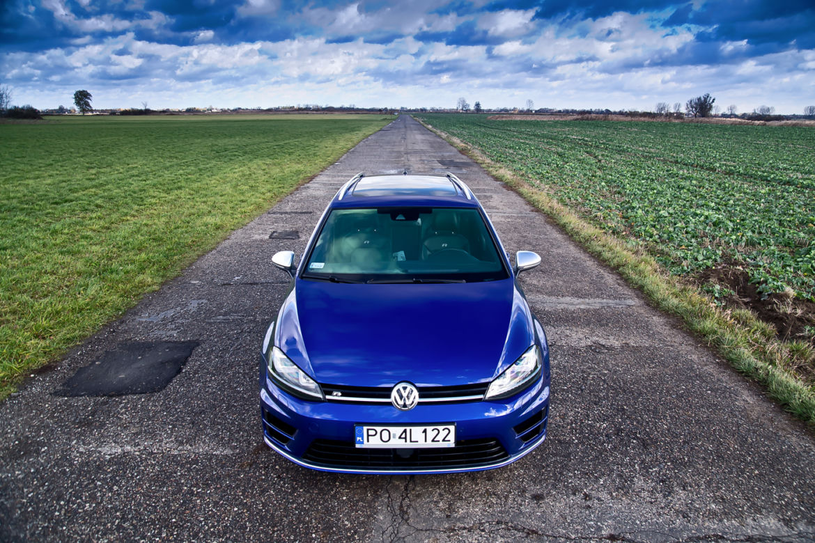 Volkswagen Golf Variant R