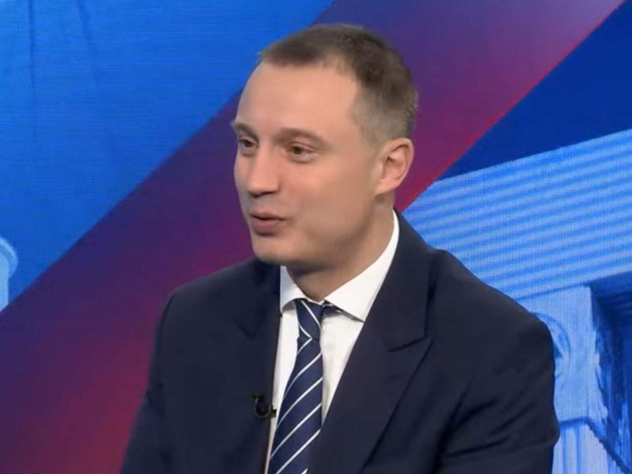 „Tusk kupczy bezpieczeństwem Polski”. Poseł Konfederacji nie zostawił na nim suchej …