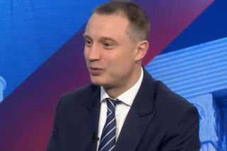 „Tusk kupczy bezpieczeństwem Polski”. Poseł Konfederacji nie zostawił na nim suchej nitki!