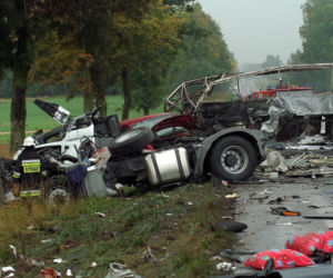 Katastrofa autokaru z maturzystami pod Jeżewem w 2005r.