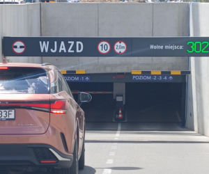 Parking podziemny pod Pl. Powstańców Warszawy