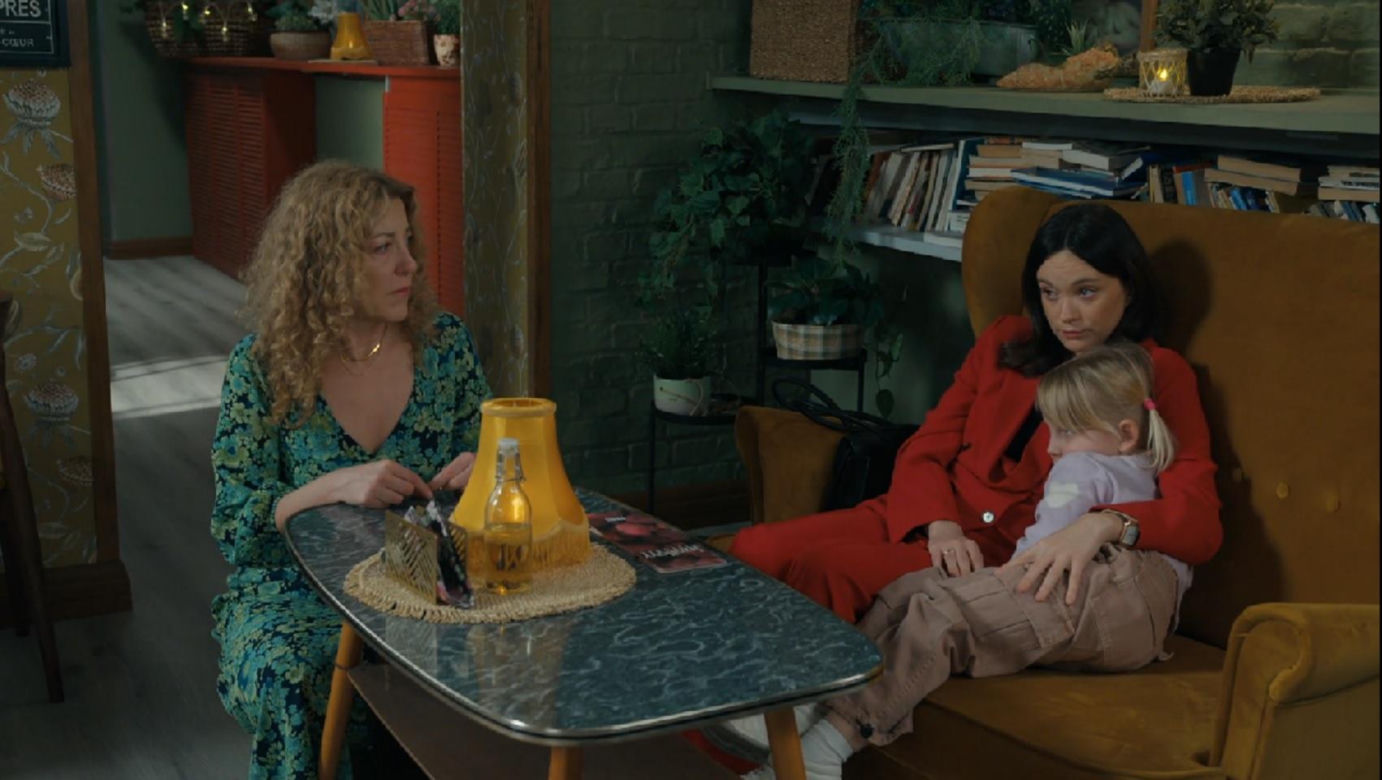 Barwy szczęścia, odcinek 3180. Żabcia (Hanna Klepacka), Natalia (Maria Dejmek), Lea (Lena Sobota)