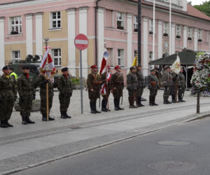 Wojskowa parada w Międzyrzeczu. 