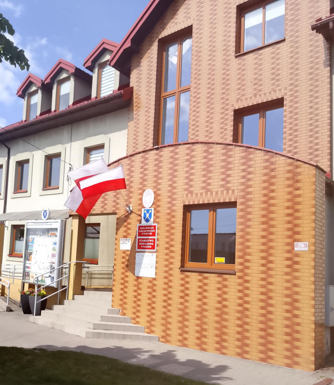 Jedno z najstarszych miast w Polsce leży w województwie łódzkim. Można w nim spotkać gigantycznego pająka!