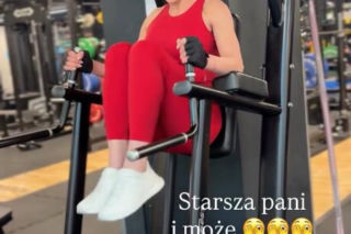 Nie dzierga szalików, nie opiekuje się wnukami. Joanna Racewicz nie daje sobie w kaszę dmuchać!