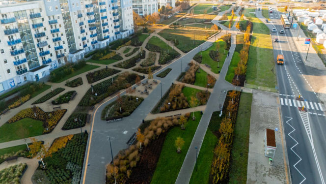 Park nad Południową Obwodnicą Warszawy w marcu 2026 r.