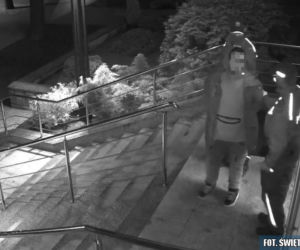 Przyszedł na KOMENDĘ i zapalił skręta z marihuany. Policja była BEZWZGLĘDNA!