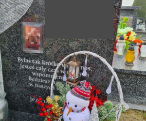 Groby 5 młodych ludzi, którzy zginęli w Boże Narodzenie w Tryńczy [ZDJĘCIA]