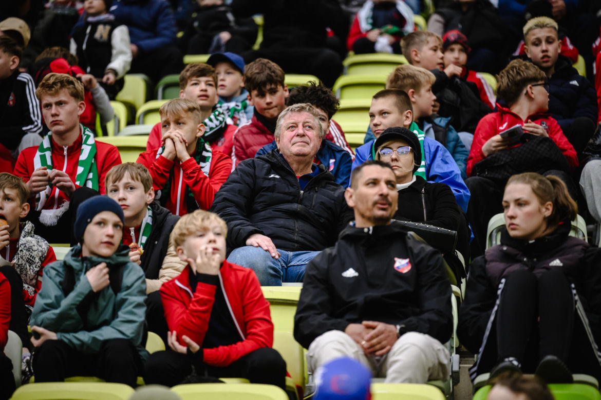 Lechia Gdańsk - Raków Częstochowa; Zdjęcia kibiców z meczu 30. kolejki PKO BP Ekstraklasy