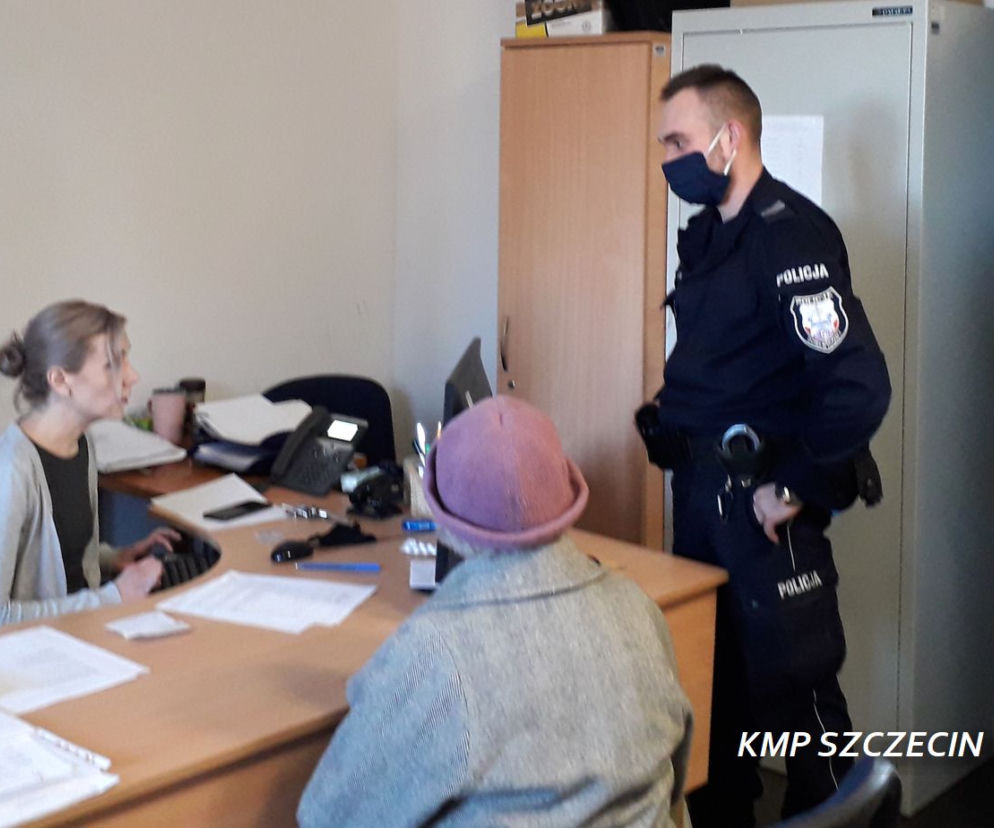 Starsza kobieta niszczyła samochody w centrum Szczecina