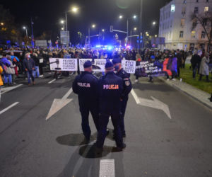 Protest kobiet przeciwko wyrokowi Trybunału Konstysucyjnego w sprawie zakazu aborcji