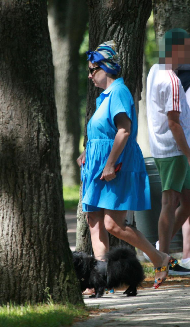 Justyna Sieńczyłło na plaży