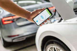 Szklana kula już niepotrzebna. Skoda opracowała aplikację, która zdiagnozuje problem po dźwięku