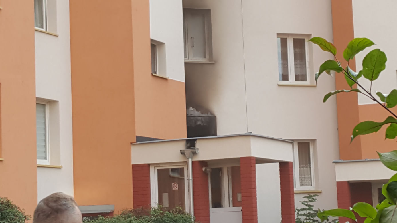 Tragiczny pożar na ul. Boboli w Białymstoku. Nie żyje mężczyzna